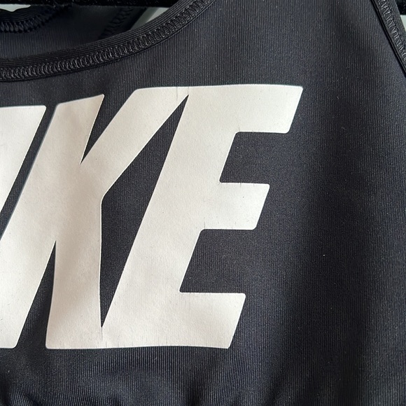 Nike Graphic Sports Bra in Black - Picture 3 of 3